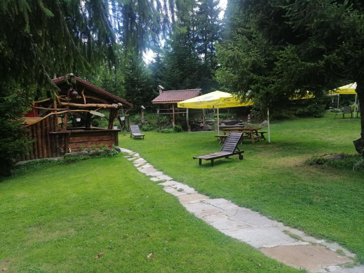 "Моето Любимо Място", Смолянски Езера - "My Favorite Place", Smolyan Lakes Zewnętrze zdjęcie