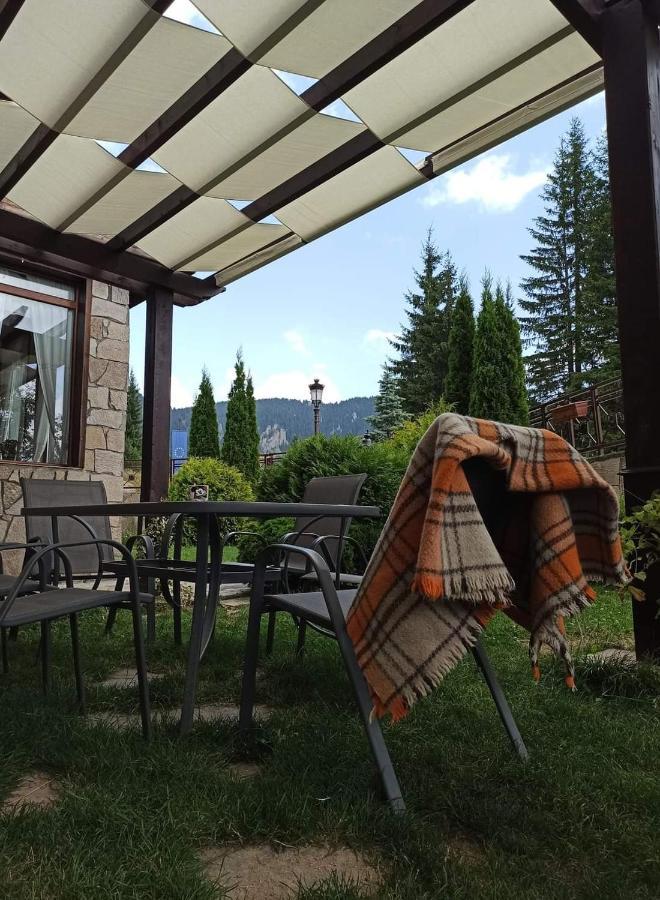 "Моето Любимо Място", Смолянски Езера - "My Favorite Place", Smolyan Lakes Zewnętrze zdjęcie